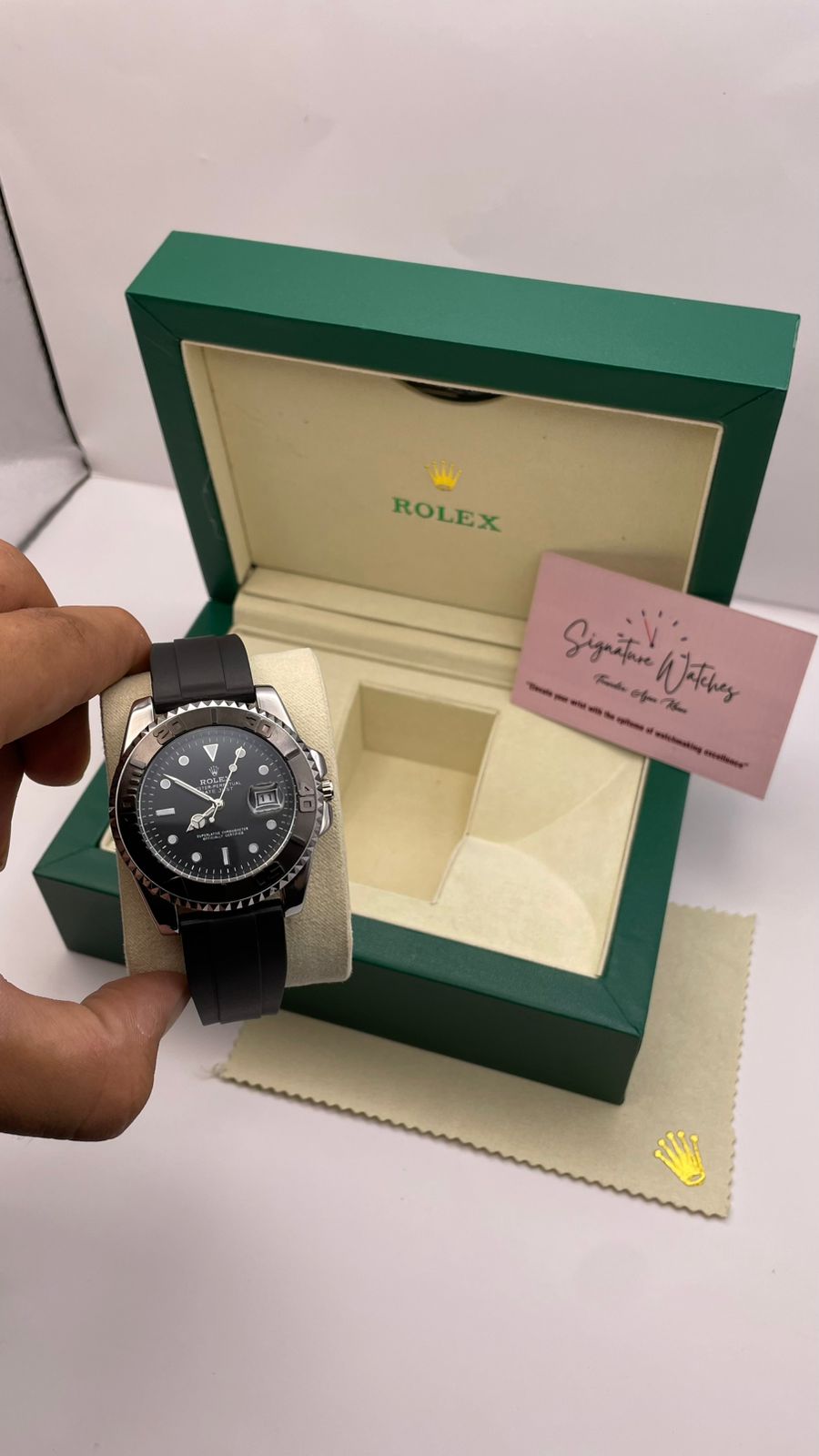 Yacht-Master 42 Style – Black Dial | Ceramic Bezel | Oysterflex Rubber Strap